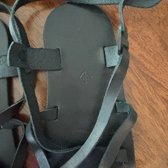 Laboo leather Black Strappy barefoot Sandals - Picture 3 of 6